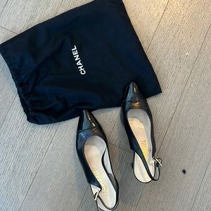 Vintage Authentic Chanel pumps FR37 (US6)